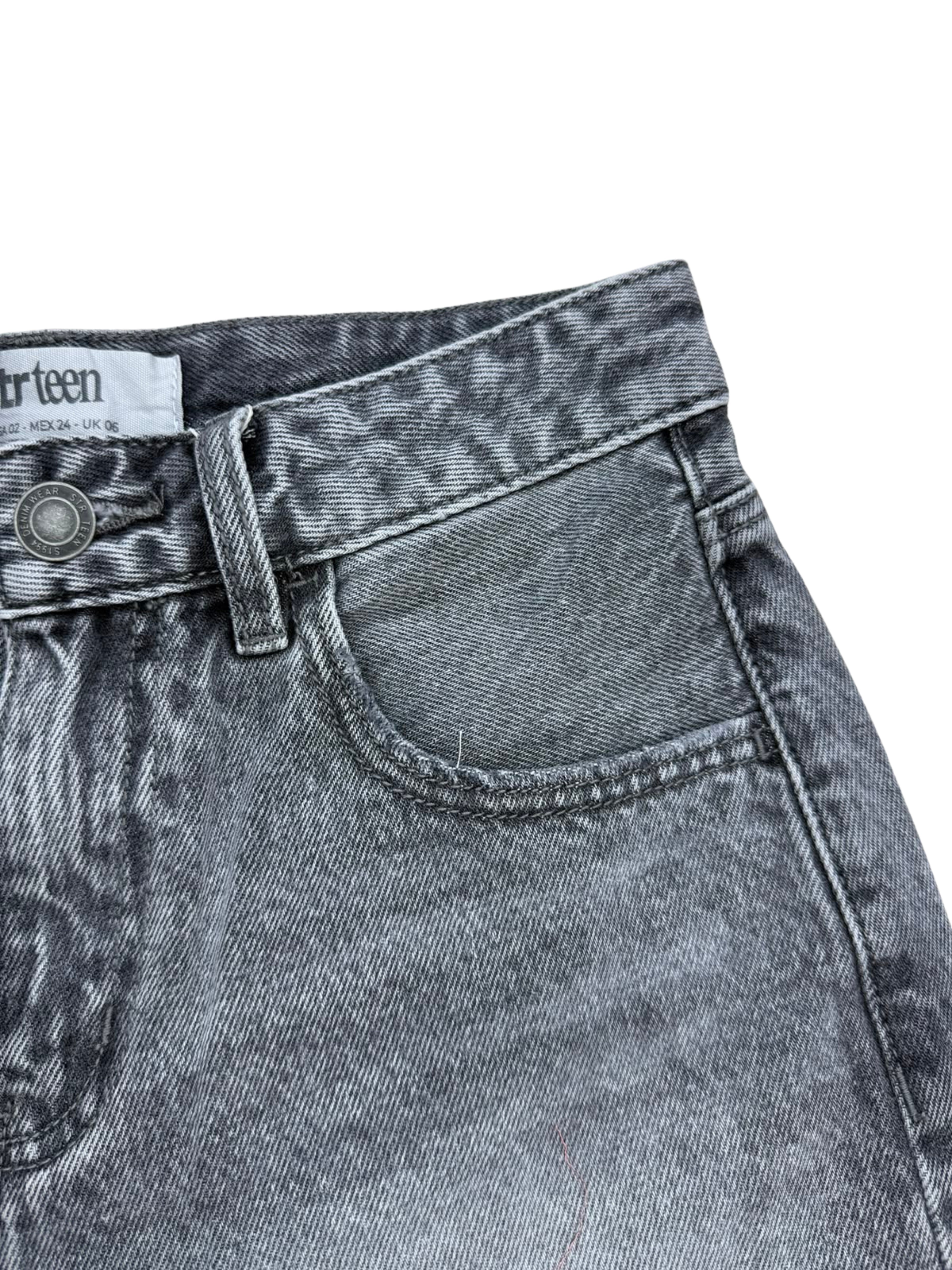 Pantaloni scurti Stradivarius